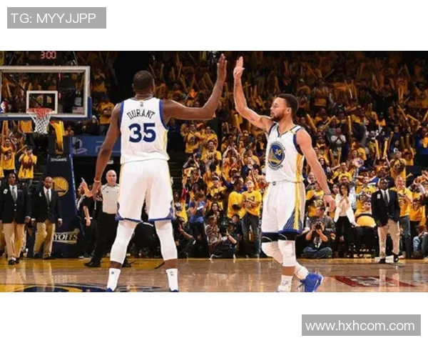 勇士与湖人激战正酣湖人六人齐心协力争胜之路