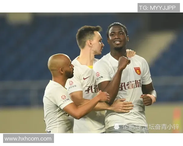 于根伟:本年外援体现可以打到70分以上,下赛季的方针是先保级 于根伟:本年外援体现可以打到70分以上,下赛季的方针是先保级